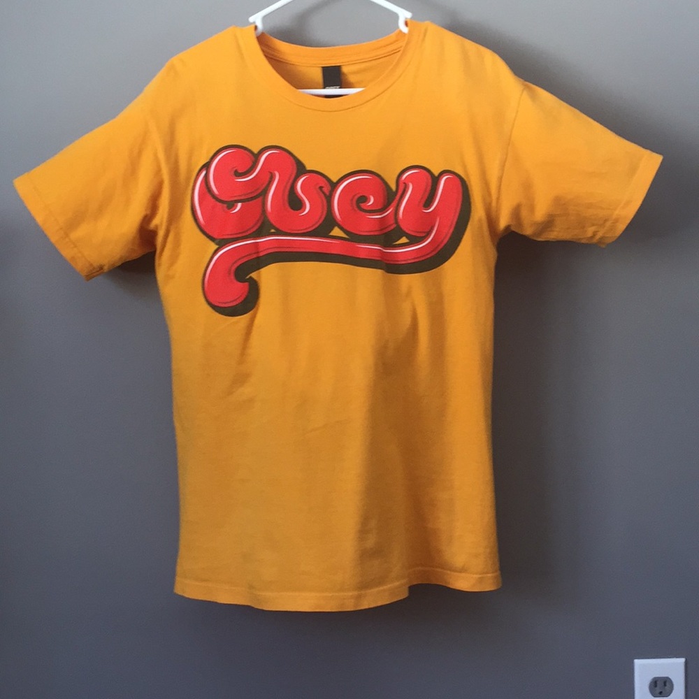 Reb bubble letters on yellow.